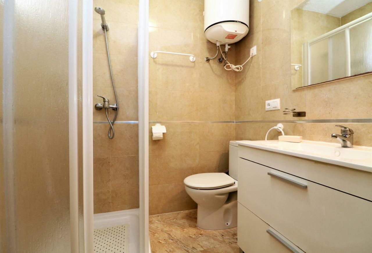Virginia 6-3 Apartman Benidorm Kültér fotó